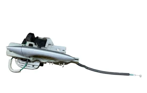 Hyundai i40 Front door lock (next to the handle) 813103Z030