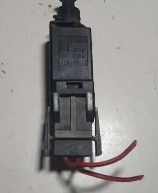 Volkswagen Golf IV Brake pedal sensor switch 191945515B