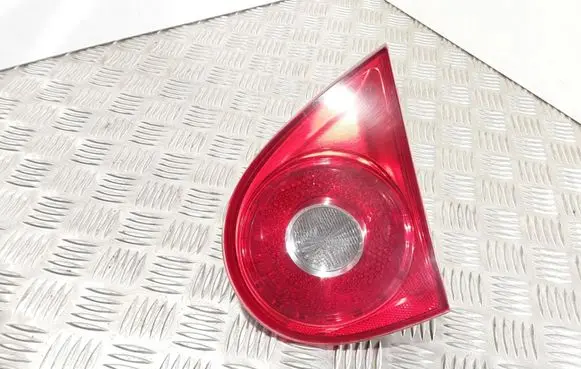 Volkswagen Golf V Tailgate rear/tail lights 1K6945094G