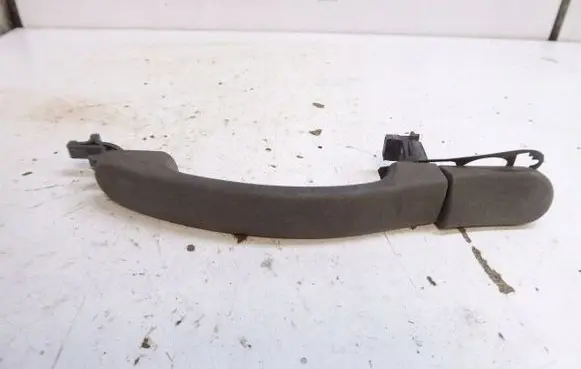 Ford Fusion Front door coupe exterior handle/bracket 2S61A22404-AH
