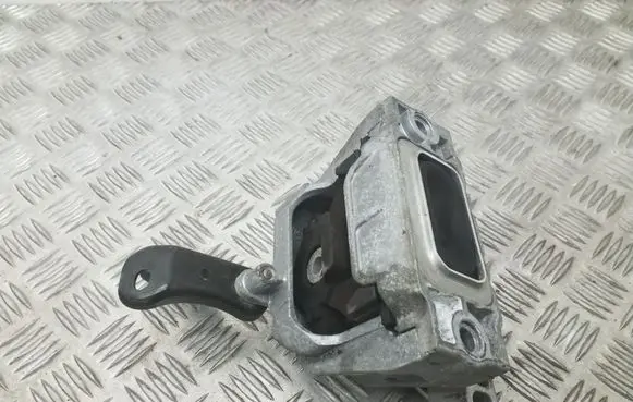 Audi A3 S3 A3 Sportback 8P Engine mount bracket 1K0199262AS 1K0199588