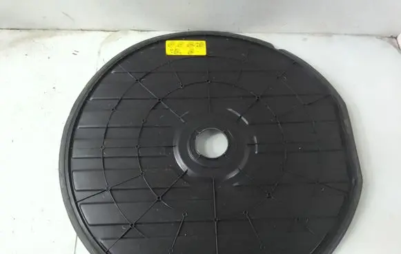 Audi A4 S4 B7 8E 8H Spare wheel section trim 8E9863547B