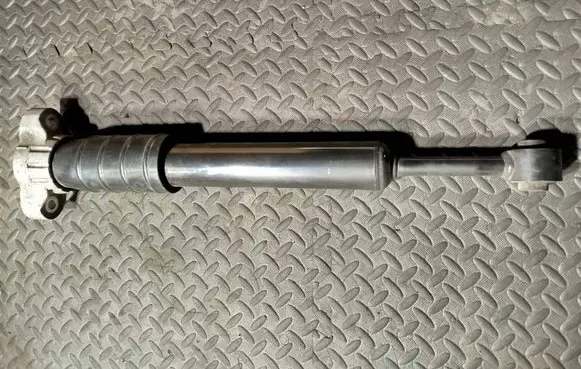 Maserati Ghibli Rear shock absorber/damper 06700088990 06700028330