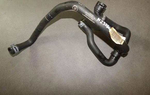 Audi A4 S4 B8 8K Engine coolant pipe/hose 8K0819332D