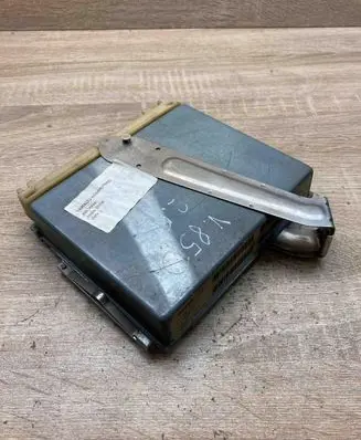 Volvo V70 Engine control unit/module ECU P09179404 0281001447