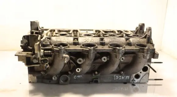 Ford C-MAX II Engine head 