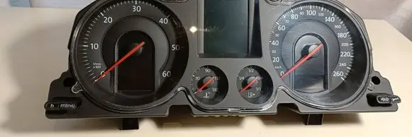 Volkswagen PASSAT B6 Speedometer (instrument cluster) 3C0920871 190706 0628