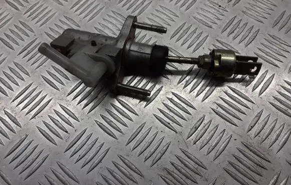 Toyota Corolla E120 E130 Clutch release bearing slave cylinder BRAK