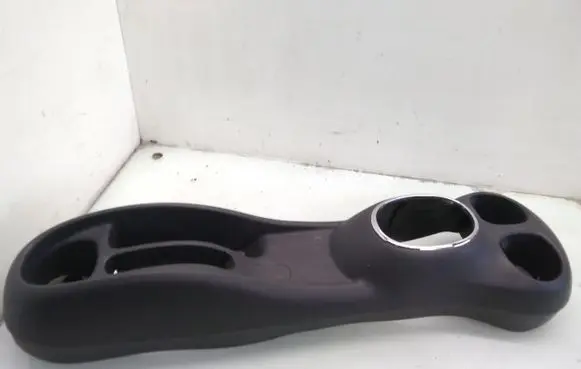 Toyota Yaris Center console 589170D010