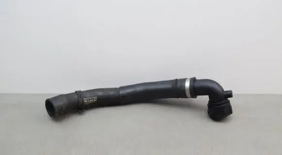 Audi A4 S4 B9 8W Engine coolant pipe/hose 8W0122055R