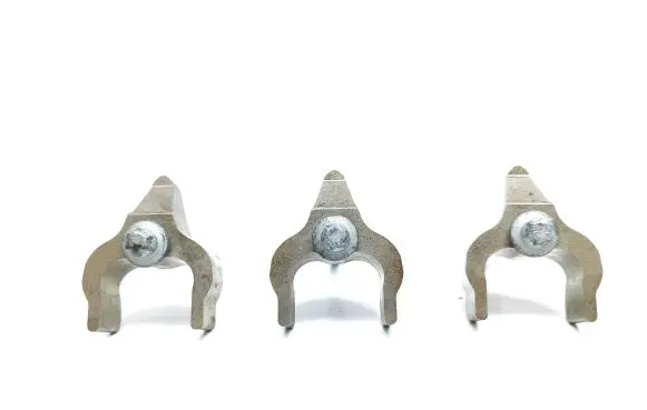 BMW 2 F46 Fuel Injector clamp holder