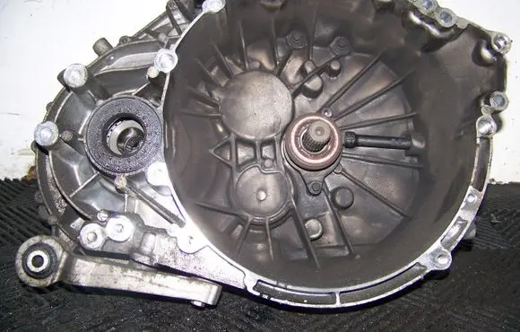 Volvo V60 Manual 6 speed gearbox EU1R7002TEC