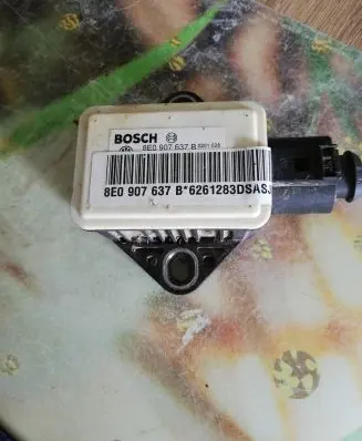 Audi A6 S6 C6 4F ESP acceleration yaw rate sensor 8E0907637B