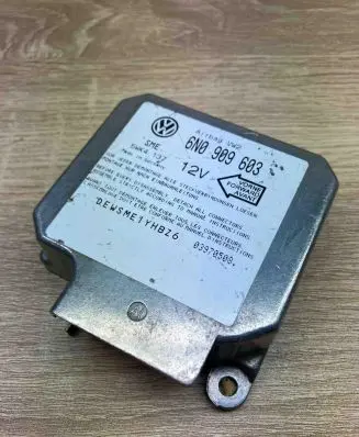 Seat Alhambra (Mk1) Airbag control unit/module 6N0909603 5WK137