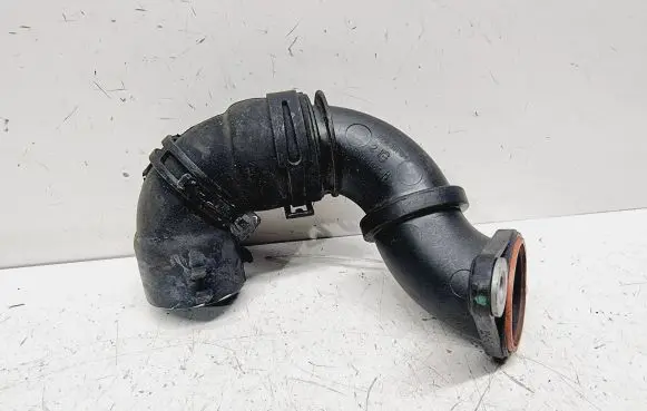 Nissan X-Trail T32 Engine coolant pipe/hose 1412000Q1K 147134852R