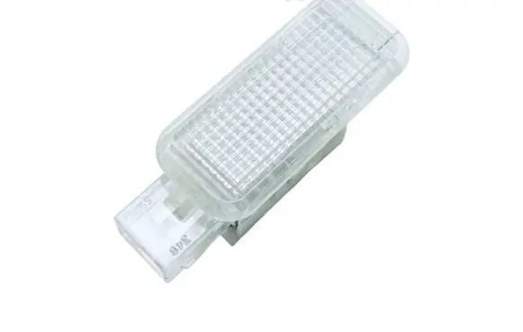Audi A6 S6 C6 4F Front seat light 8D0947415