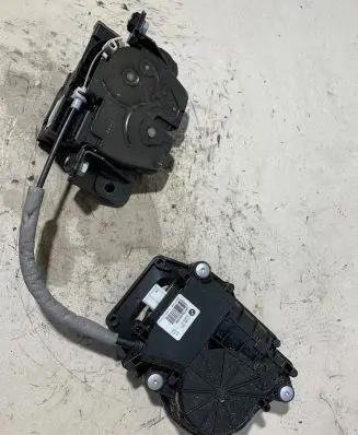 Tailgate/trunk/boot lift motor