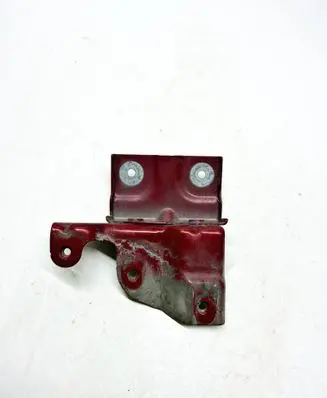 Land Rover Evoque I Fender mounting bracket 