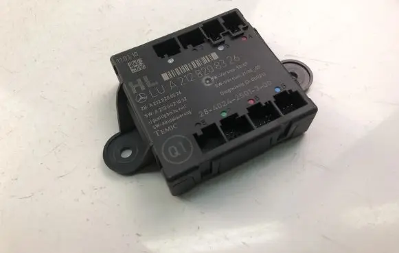 Mercedes-Benz E A207 Other control units/modules A2128208326
