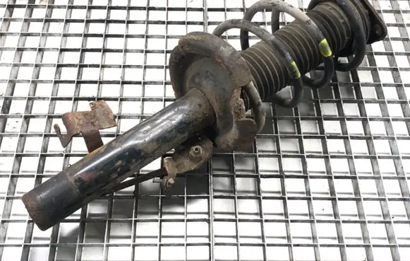 Mazda 3 I Front shock absorber/damper