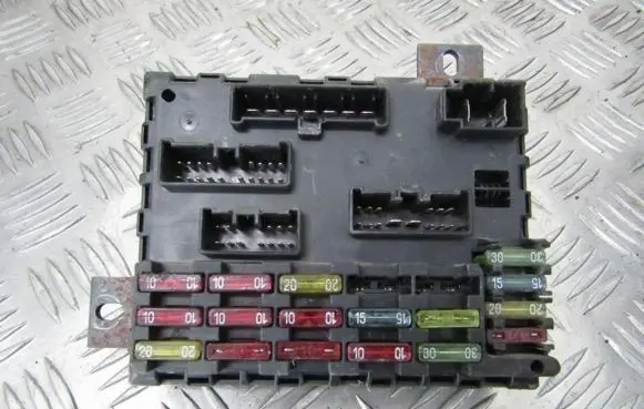 Alfa Romeo 156 Fuse box set 46447809 A223