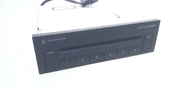 Volkswagen PASSAT B6 CD/DVD changer 3C0035110