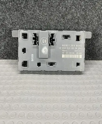 Mercedes-Benz Vito Viano W639 Door control unit/module A6398200026 6398200026
