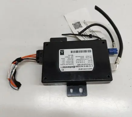 Mercedes-Benz C W204 HiFi Audio sound control unit A1729008206 A1729023604