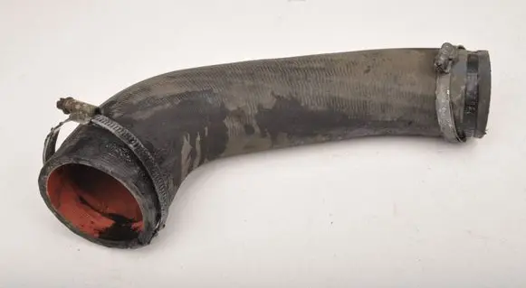 Volvo S60 Intercooler hose/pipe 32338560