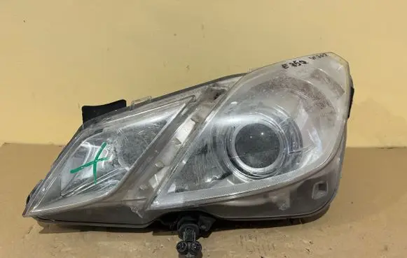 Mercedes-Benz E W212 Headlight/headlamp A2078200359 1ZT00964733 SSB571SAE