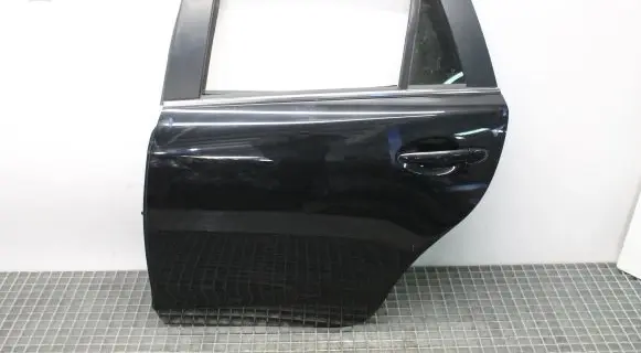 Mazda 6 Rear door