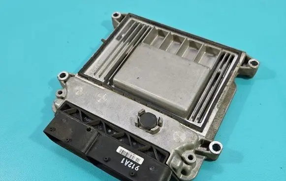 KIA Rio Engine control unit/module ECU 39100-26CF0 IMPRK1437401