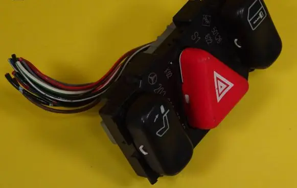 Mercedes-Benz C W202 Hazard light switch 2028207810