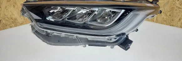 Toyota Yaris XP210 Headlight/headlamp 4004113