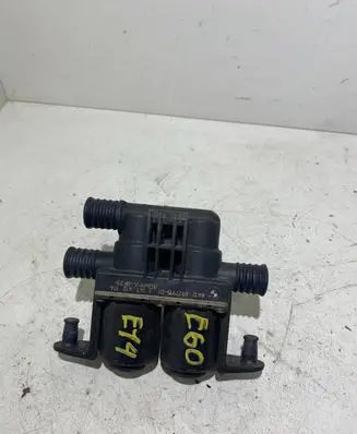 BMW 5 E60 E61 Coolant heater control valve 6927915