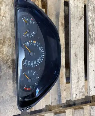 Mercedes-Benz E W210 Speedometer (instrument cluster) 87001345 S2501Z046