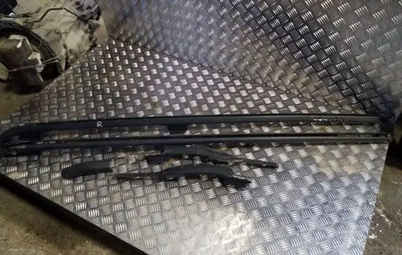 Jeep Grand Cherokee (WJ) Roof bar rail