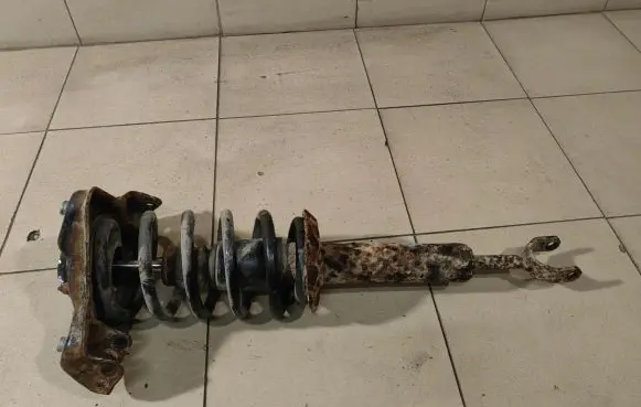 Volkswagen PASSAT B5 Front shock absorber with coil spring