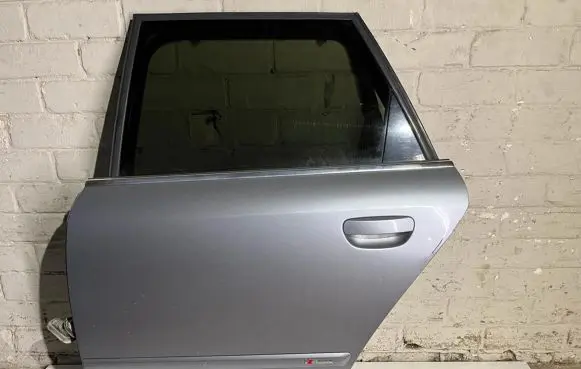 Audi A4 S4 B6 8E 8H Rear door