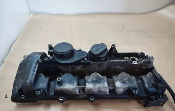 Rocker cam cover