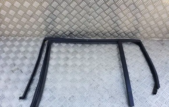 BMW X3 E83 Rubber seal rear door 