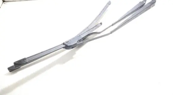 Nissan Micra Front wiper blade arm