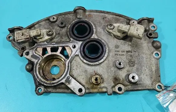 Volkswagen PASSAT B6 Timing belt guard (cover) 03H109147G IMPRK1499377
