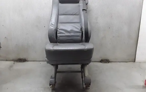 Rear seat