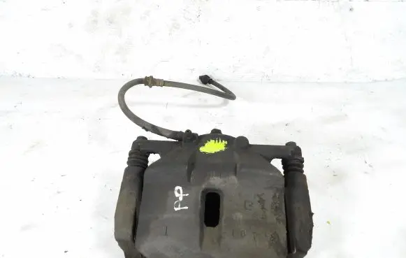 Nissan X-Trail T31 Front brake caliper