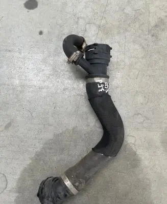 BMW 5 E60 E61 Engine coolant pipe/hose