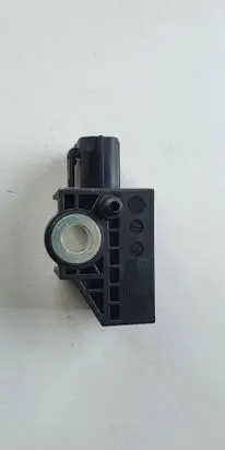 Honda CR-V Airbag deployment crash/impact sensor