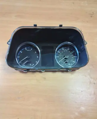 Toyota RAV 4 (XA40) Speedometer (instrument cluster) 8380042U20
