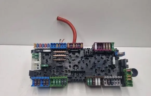 Mercedes-Benz Sprinter W907 W910 Fuse module A9075450100 9075450100