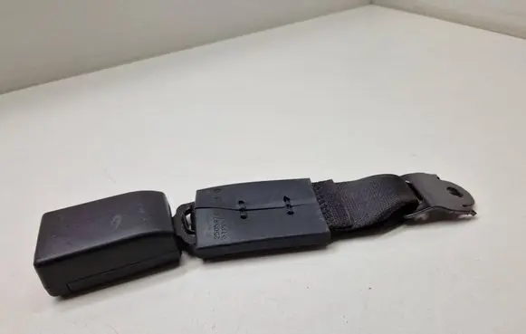 Buick Encore I Rear seatbelt buckle 42469727